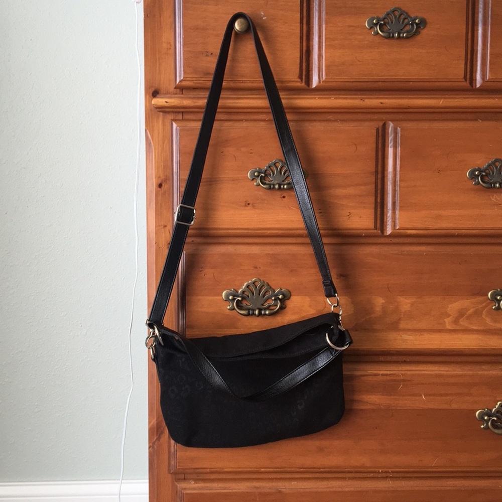 Black cheetah print thirty-one Crossbody purse